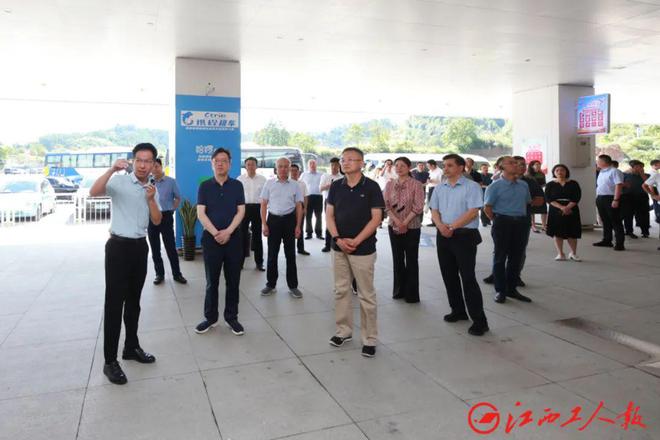 江西省工会提升职工生活品质暨工会驿站“新双15工程”现场推进会召开(图1)